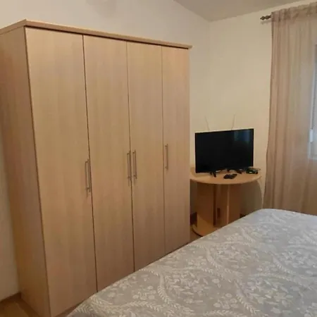 Apartman Luka Pridraga