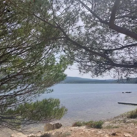 Apartman Luka Pridraga